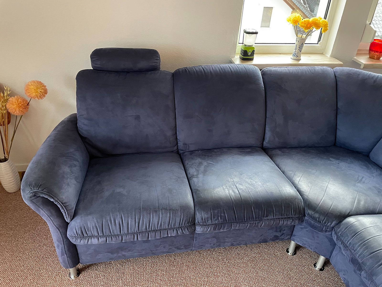 Vorher: Sofa · Stoff vor der Reinigung