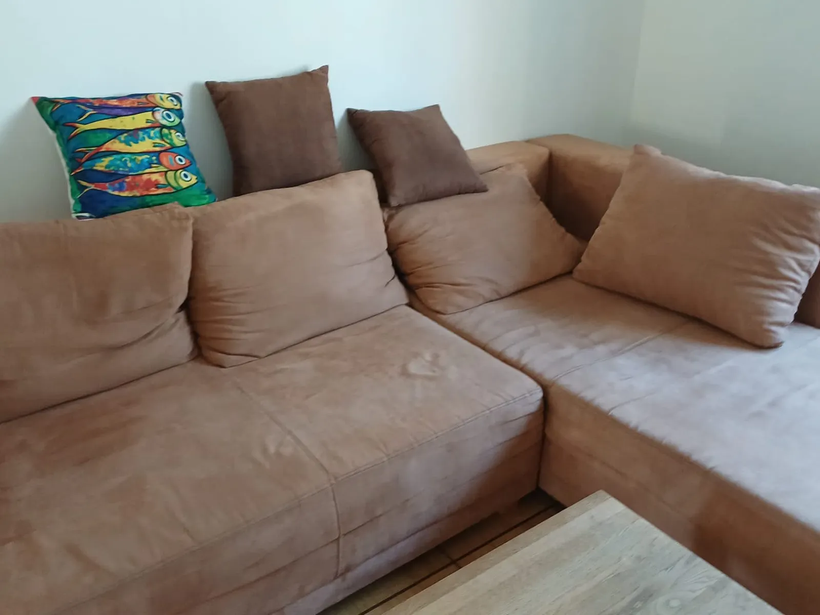 Nachher: Ecksofa · Mikrofaser nach der Reinigung
